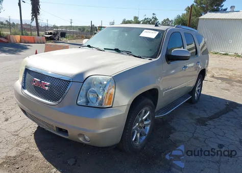 2009 GMC Yukon Denali z USA, uszkodzony, nr VIN 1GKFK03269R281333
